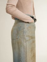 Women's boyfriend jeans with a lived-in effect sand wash and studs - Image 5