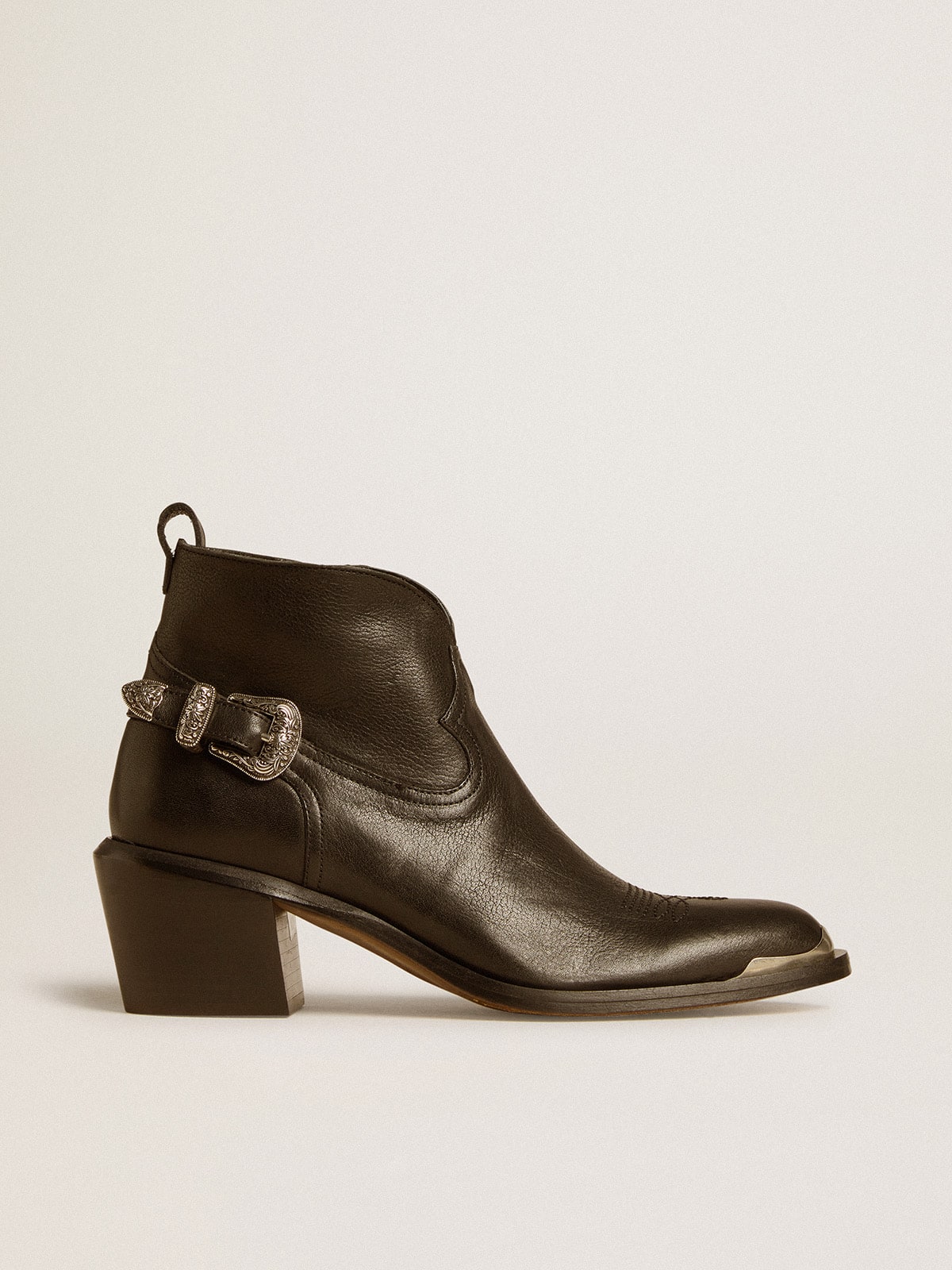 052b6d976785e59f386762ce67bdb45f5f7b54da4dc6dd1bef183dc8ed190a05 Patty ankle boots in black leather - Image 1