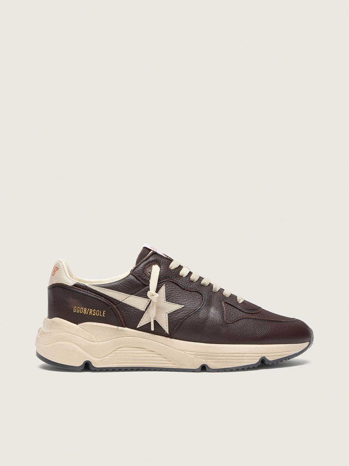 086973983f58718e1d55ea0b91a3acd15ea9b8831ec8dc542aefe7df59284798 Men's Running Sole in brown leather with cream star - Image 1