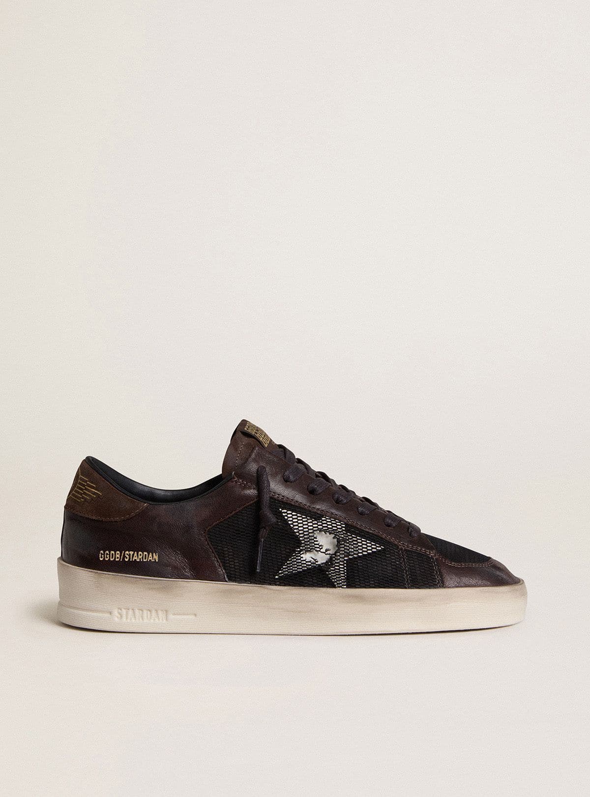 08e0364fa3a4242722844ab8a37befd9a0174ac335615c1527e223f6af029fe8 Men's Stardan in brown suede and black mesh with white leather star and nappa leather inserts - Image 1