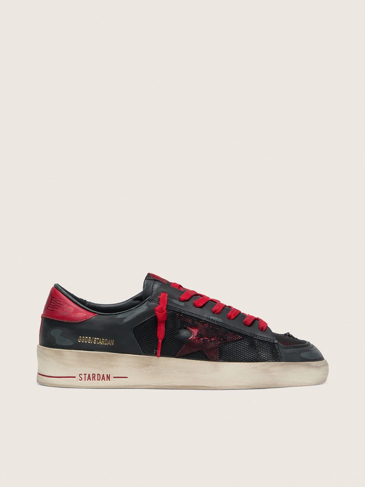 0db7972c22f5aaea55e3aef6a469eb45c0962b872cd5aeefbd5123b51ce72c52 Men's Stardan in black leather with red star and black mesh and red leather inserts - Image 1