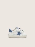 Baby Old School in white leather with denim-blue suede star