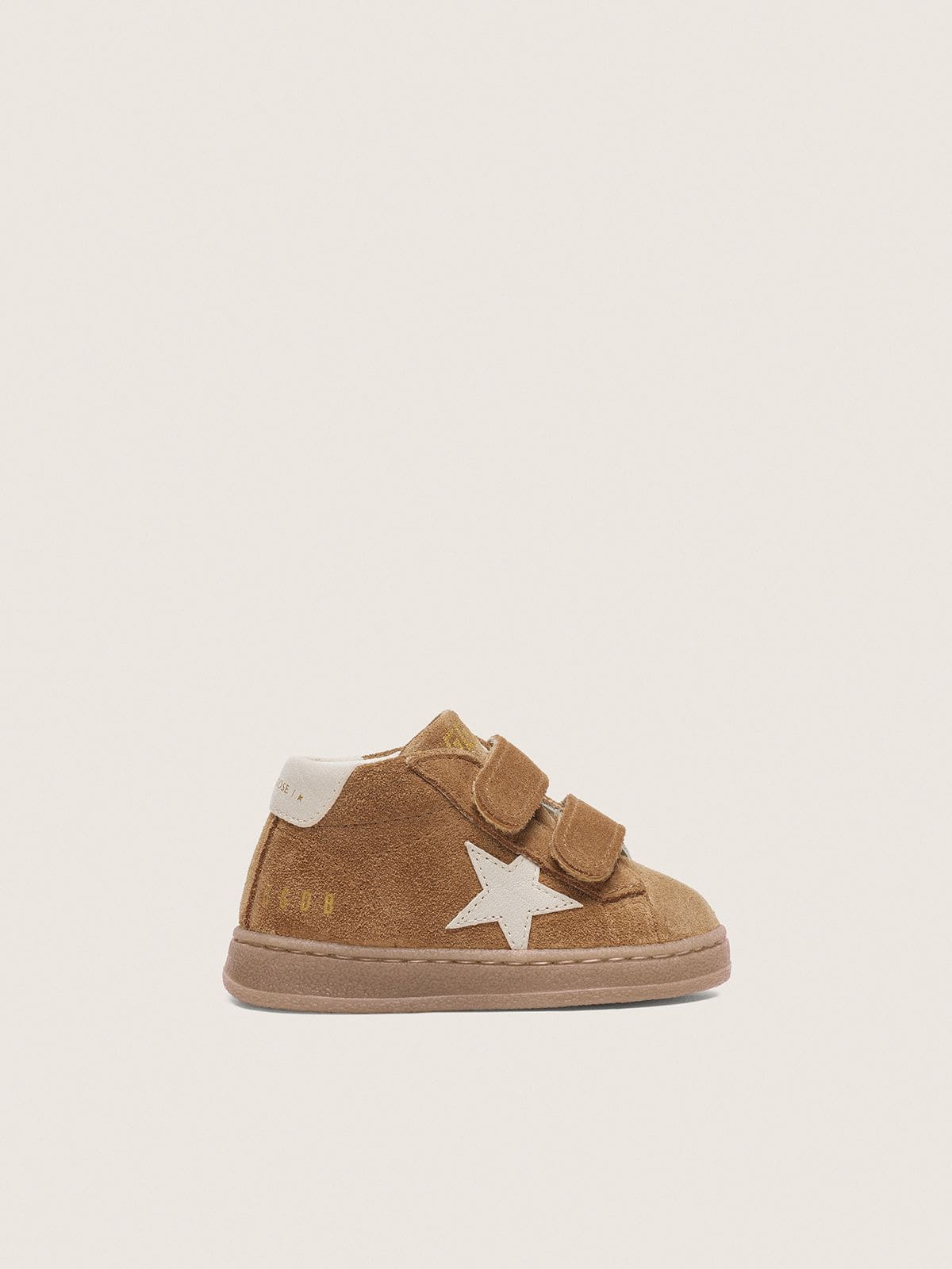 10099d6a6c3b318ab2e75d136b182e737b260d6ff52a1649e762bc78b12bb5f3 Junior June in tobacco-colored suede with cream leather star - Image 1