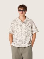 Men's short-sleeved cotton shirt with black and white floral print - Image 5