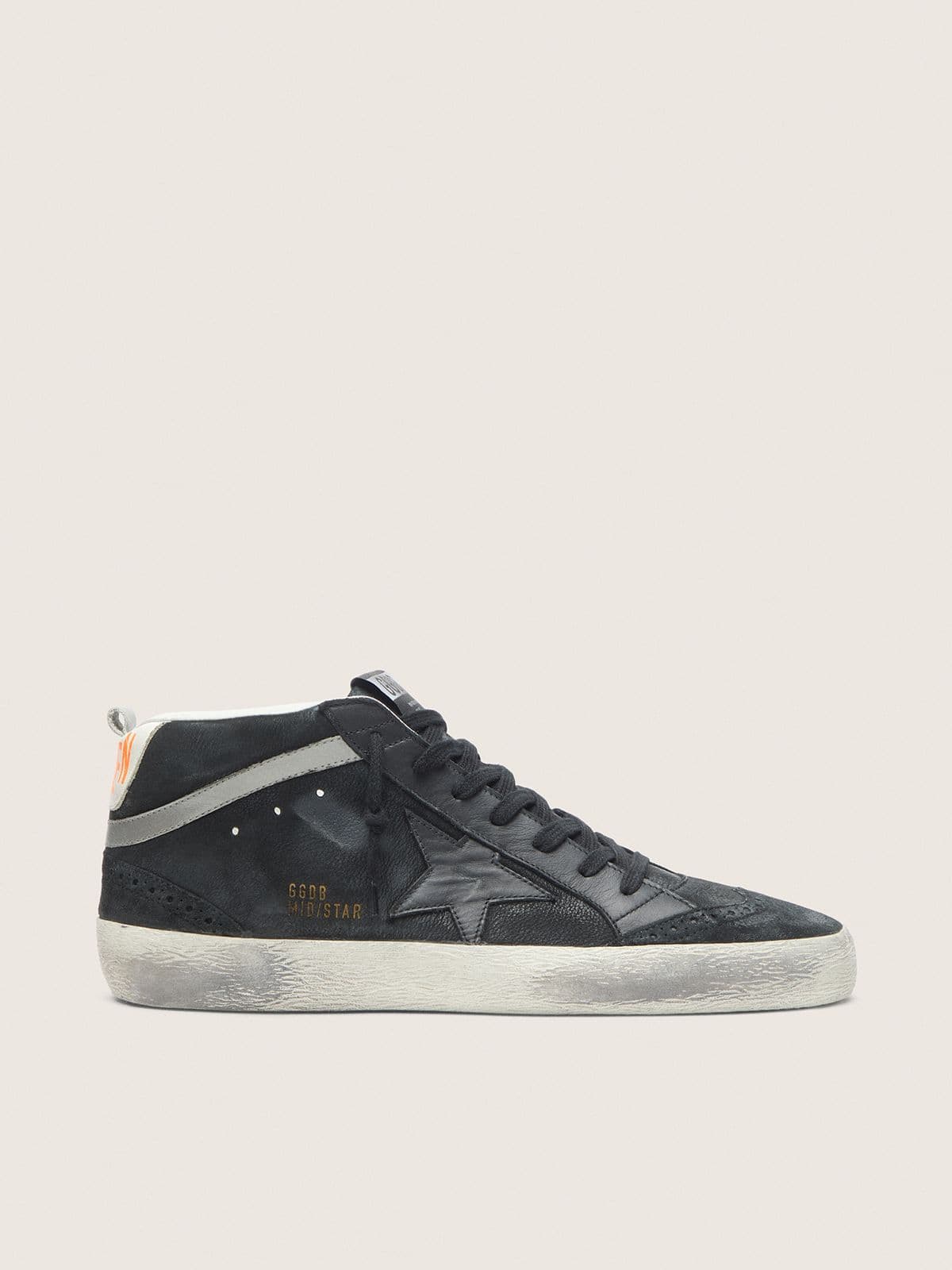 1e51c3ca95fa5d17405be58db56d6fd9566073d940e6ce700975b2bac339eaa8 Men's Mid Star in nubuck with black leather star and silver flash - Image 1