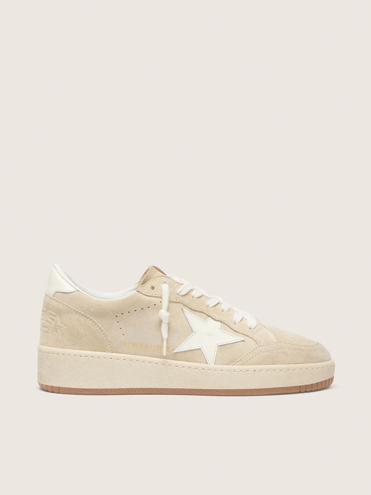 30f3936506c1d9046cd9d1b305a430809944e2257c46f44939796969cdea5e69 Women's Ball Star in beige suede with white leather star and heel tab - Image 1