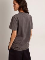 Women's anthracite gray T-shirt with crystals - Image 4