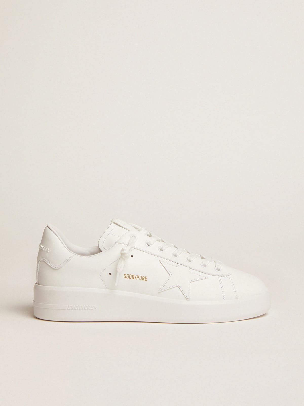 312a78f3b26e028191a02e1f5e4c6f0a6e0012c70a2a27ff98ab5fc7e06479d2 Women's Purestar in white - Image 1