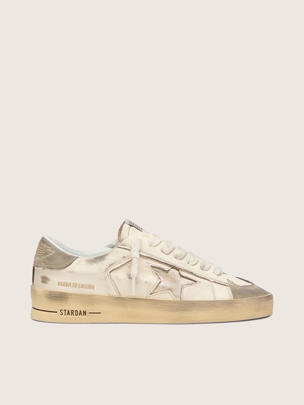36a19621ef7334ef555131de5c884f5b7508a724c7a11a3d2558479335dc32ba Men's Stardan LTD in suede and white nappa with gold star - Image 1