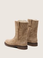 Young Wish boots in dove-gray suede with star embroidery - Image 3
