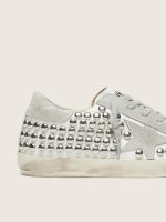 Women's Super-Star in white leather with light gray star and metal studs - Image 4