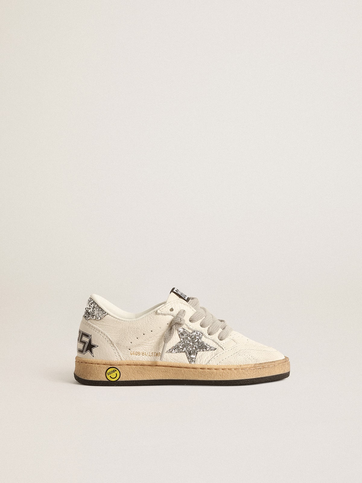 421f99632e80e2f4124c0deaca2bb46d92d4d28372327f2f4cf514f9414395f6 Ball Star Junior in nappa with silver glitter star and heel tab - Image 1