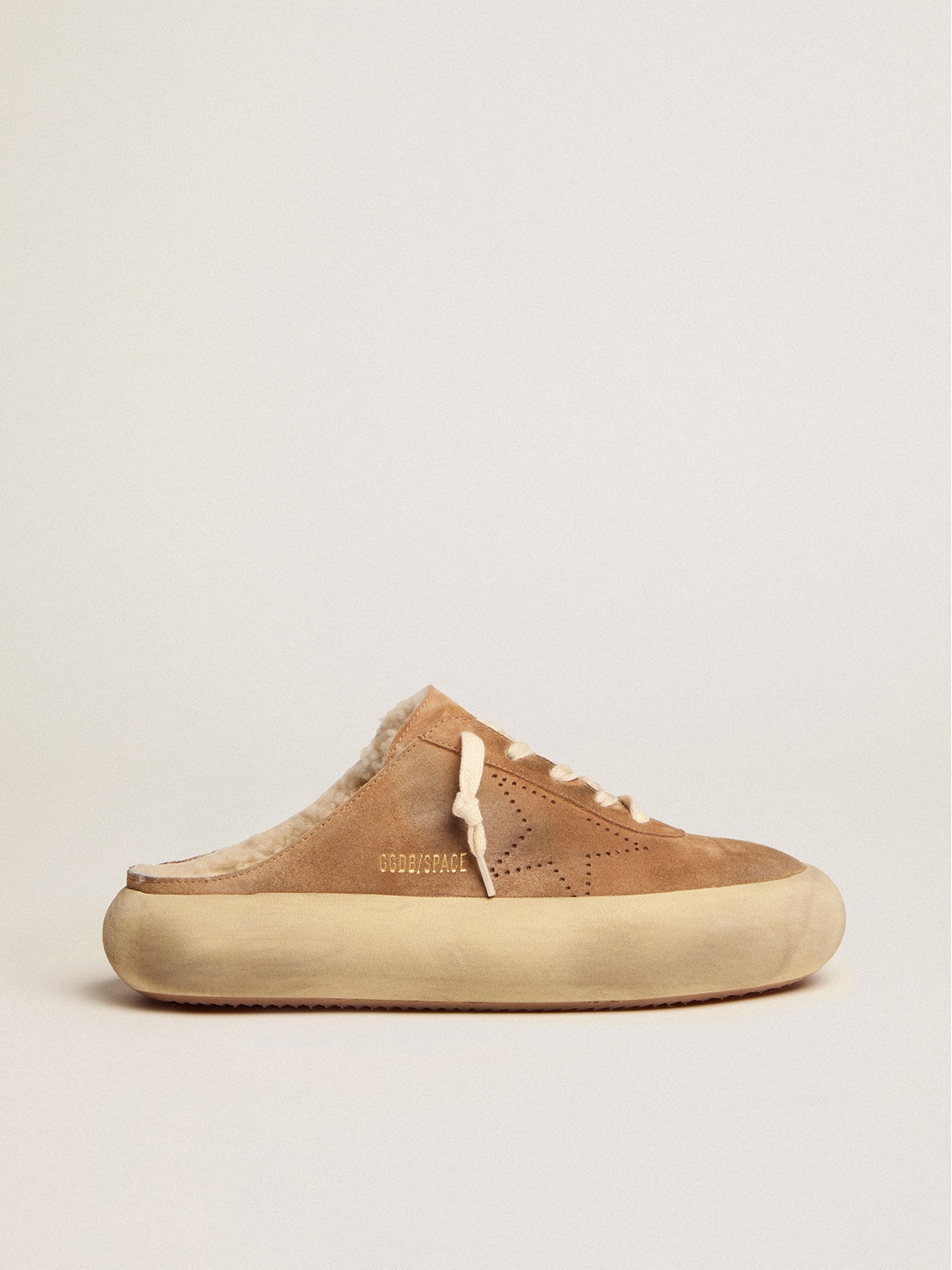 44d6010ea13f046274f1c8461121b843c54ec3230a7d30173ed4029391b6210d Women's Space-Star Sabot shoes in tobacco-colored suede with shearling lining - Image 1