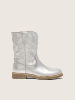 Young Wish boots in silver metallic leather with star embroidery