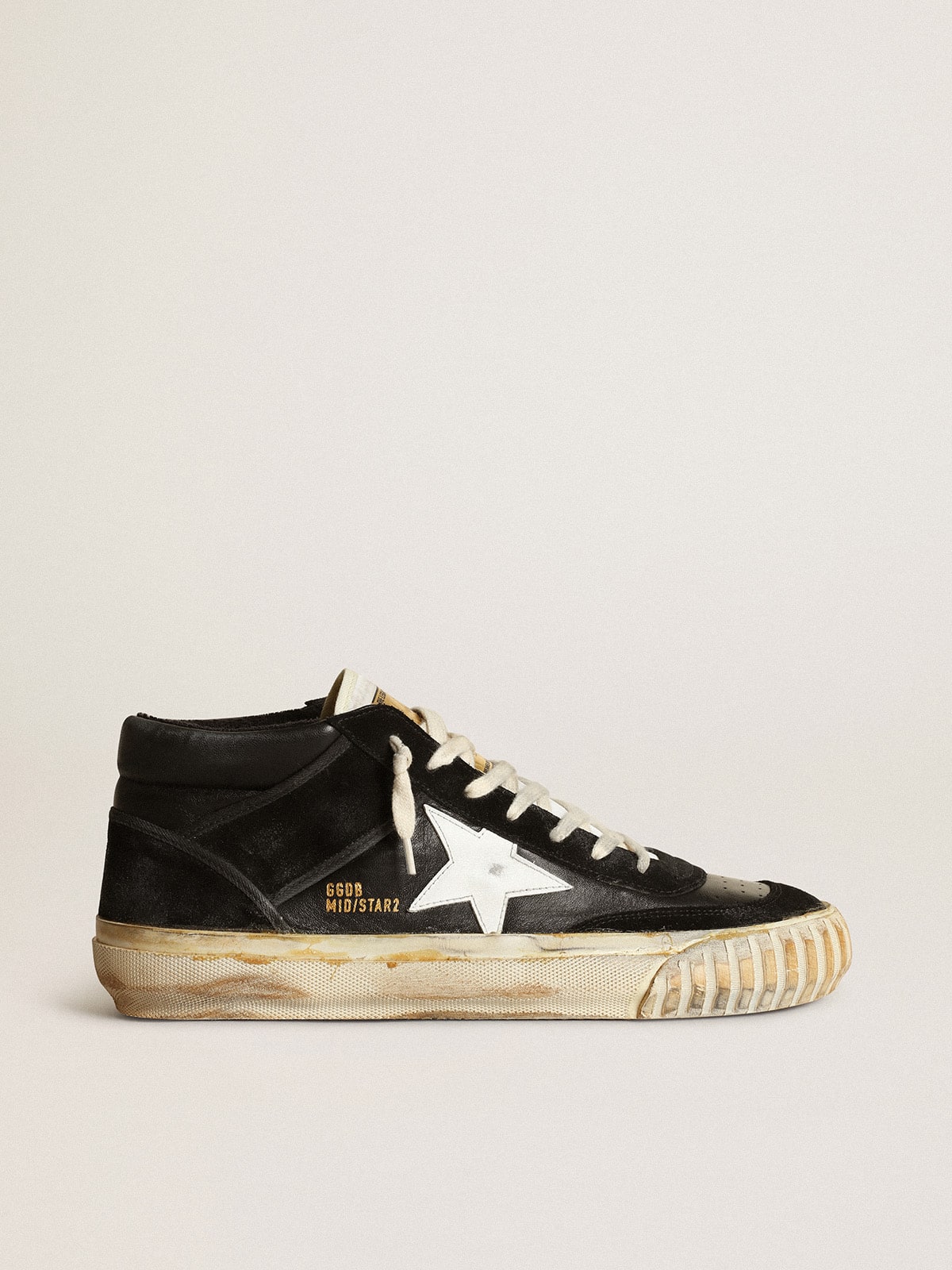 4b8d0e94eb4897467bbfe5fd591ff16710c332c34658cc4dae7dd82b9a3cc59a Men's Mid Star in black nappa and suede with white leather star - Image 1