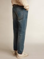 Men's slim fit jeans with medium wash - Image 4