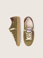 Young Super-Star in military-green suede with burgundy leather star and heel tab - Image 3