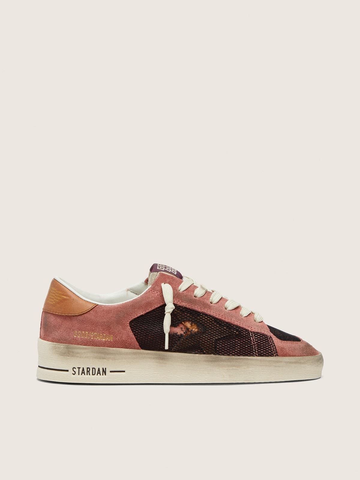 5749b5d9a2117152005d5cab3b3b0552c288899375be519a24b0d60aa1dfab5c Women's Stardan in pink suede with beige star - Image 1