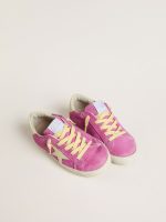 Junior Super-Star in pink suede with light yellow star and heel tab - Image 2