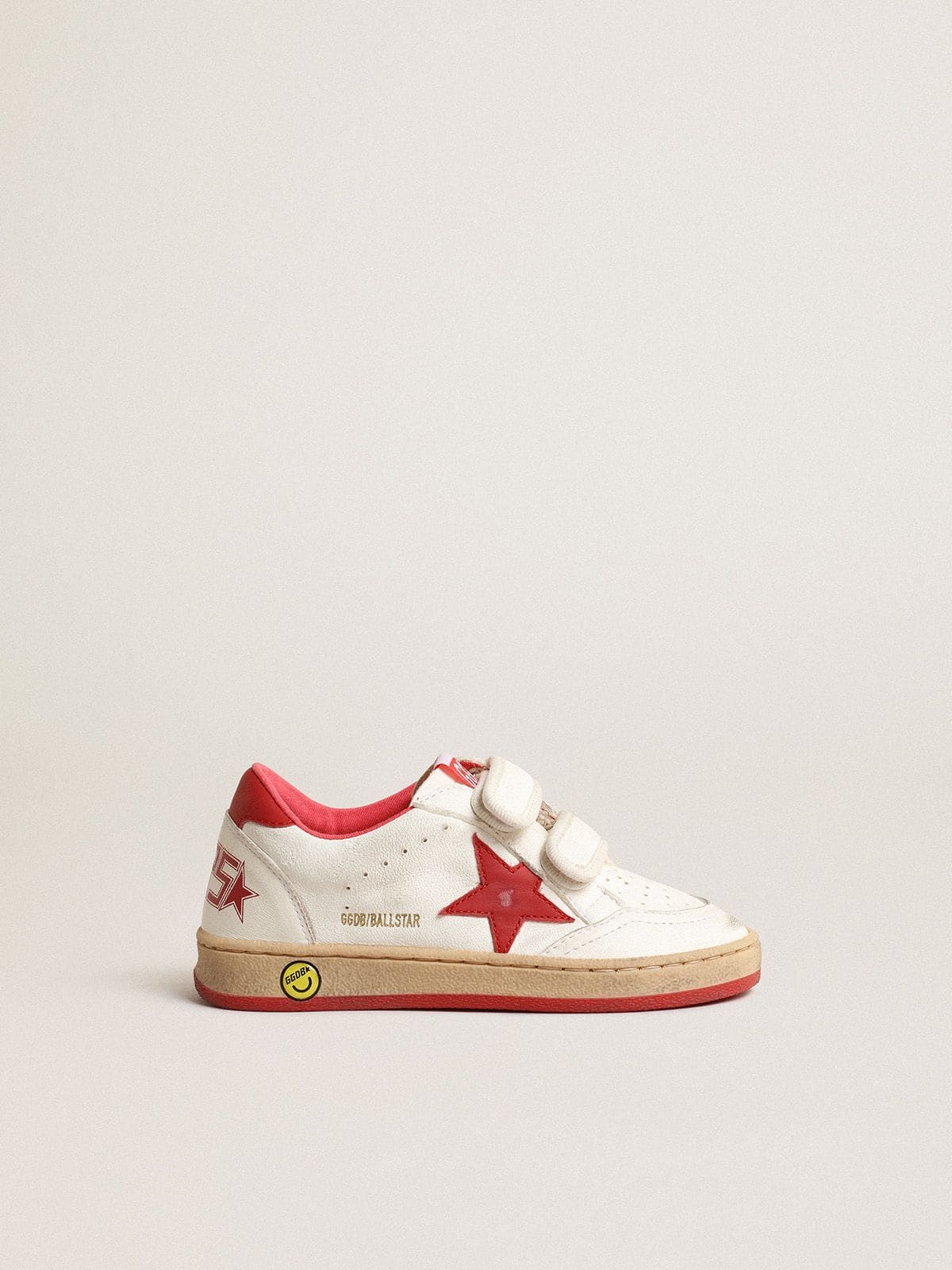 6a9833b6675f17494732422ec43043cd524f4f432d22465f94901df96ba46e90 Junior Ball Star in nappa with red leather star and heel tab - Image 1
