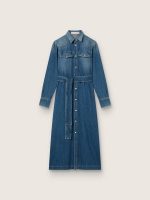 Women's shirt dress in denim with belt