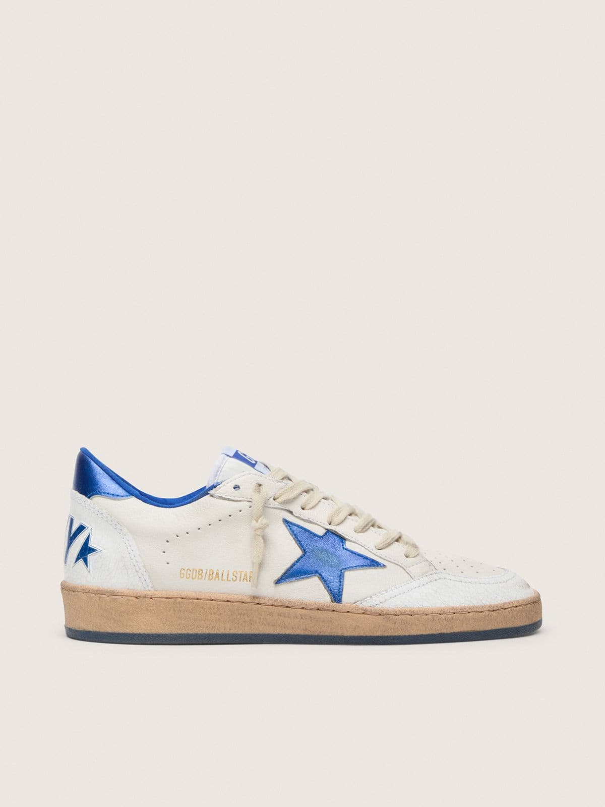 78ad5729b694bb646276871fb00ec6c01fc5bff40495ac84fc5f5deefdb65a8a Men's Ball Star Wishes in white nappa leather with a bright blue star and heel tab - Image 1