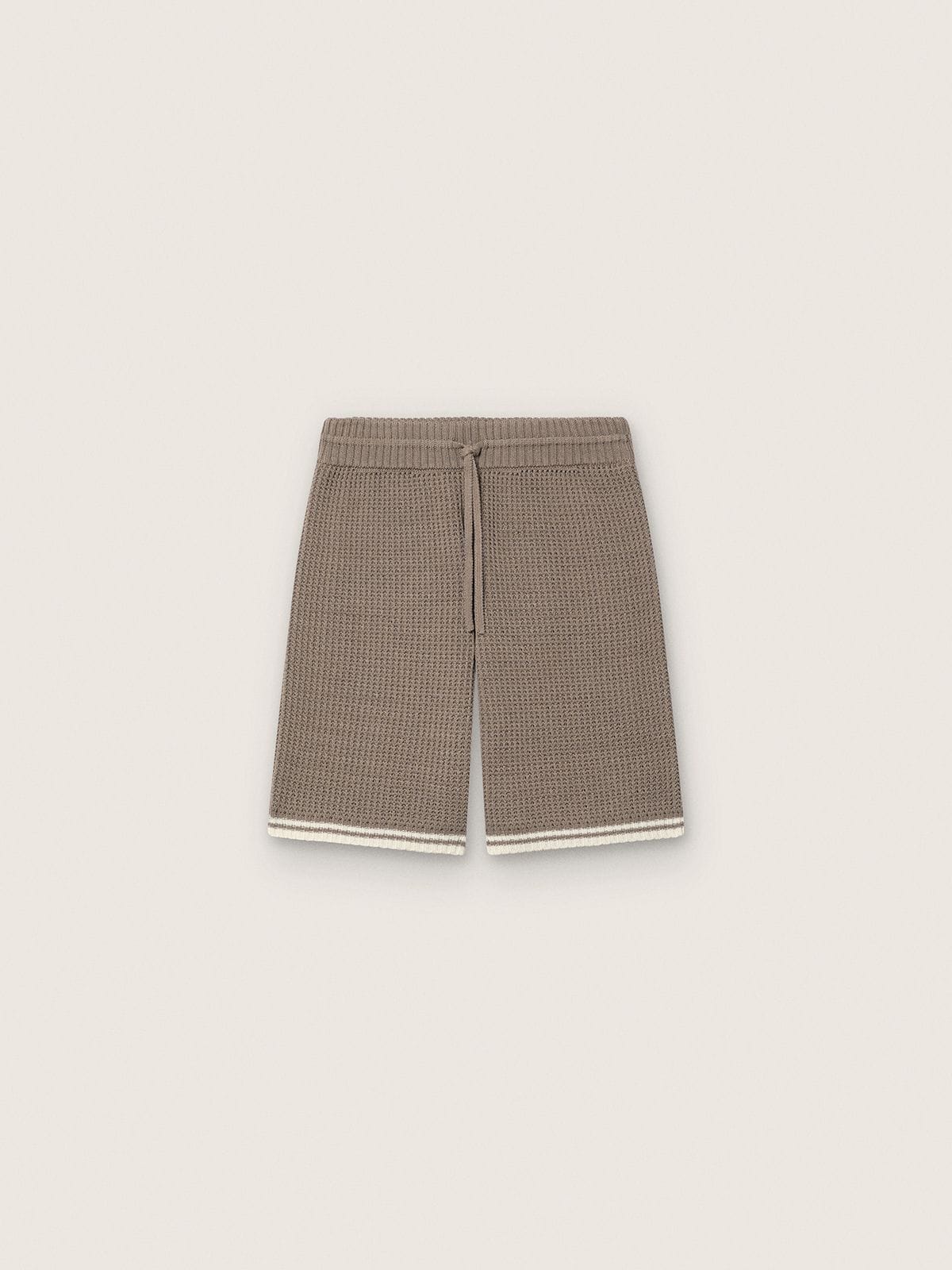78b3000e035bb9491bc0bf15a6eecadae7f3a5639a191c9d550af760c5c35751 Unisex Bermuda shorts in dove gray knit - Image 1