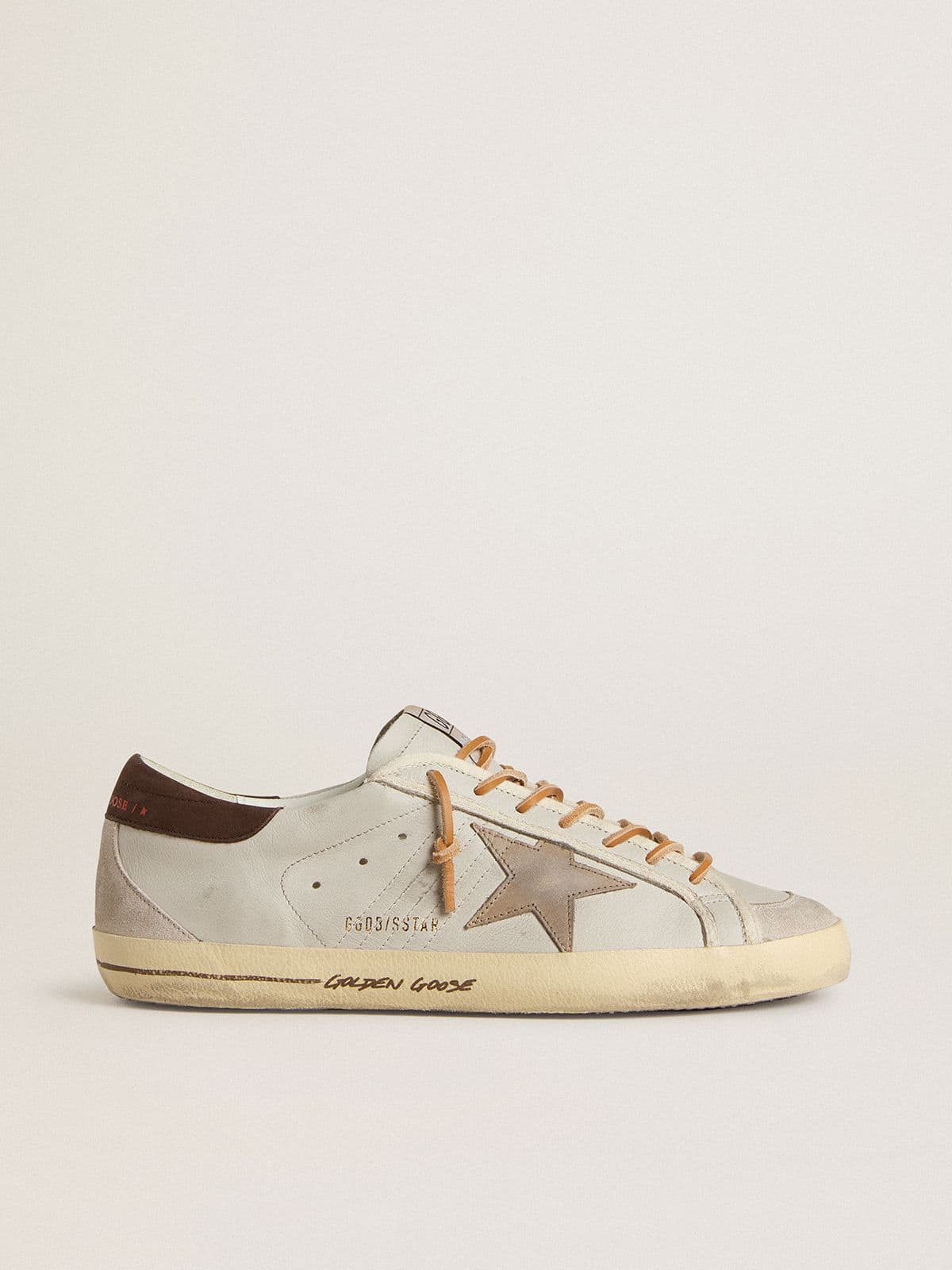 82844c824bcbfa2e9616fbf3c8cf04a03f4d26ba5f52071c066e24a8f24430fd Men's Super-Star with tobacco-colored croc-print leather star and black leather heel tab - Image 1