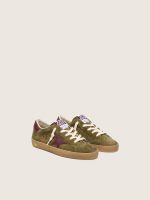 Junior Super-Star in military-green suede with burgundy leather star and heel tab - Image 2
