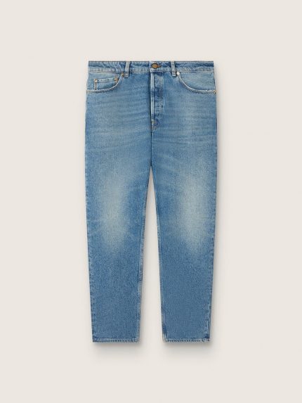 Men's slim fit jeans with medium wash