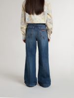 Girls' bootcut jeans with a medium wash and embroidery - Image 4