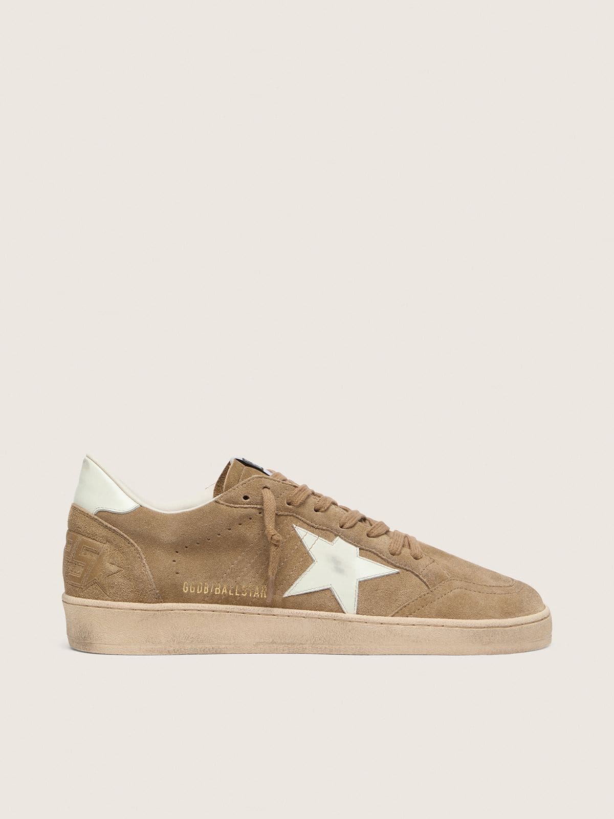 912ae7c45061a23cd2eed7176835a3857c3ec861ef4201e960fb8588ef3c5008 Men's Ball Star in brown suede with white leather star - Image 1