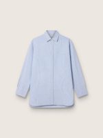 Men's shirt with narrow stripes