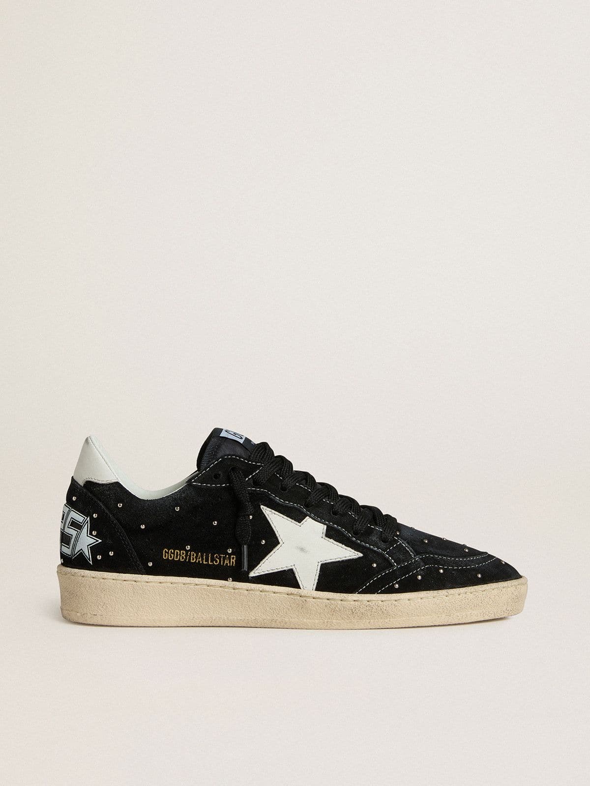 94112c7a179c8100479f5e18066a111c33c2cf073deb2b0183c9a7d148d9c847 Women's Ball Star in black suede with studs and white leather star - Image 1