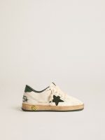 Junior Ball Star in white leather with green suede star