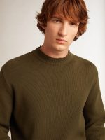 Men's round-neck sweater in military green cotton - Image 2