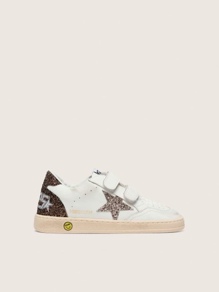 Junior Ball Star in white leather with dove-gray glitter star and brown glitter inserts