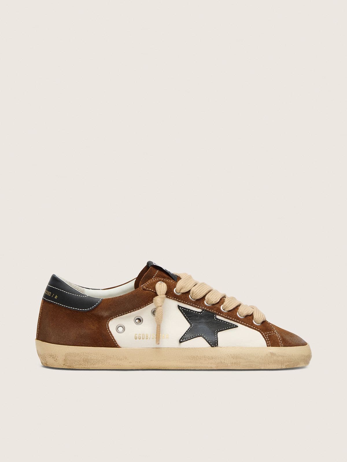 9f1cbbfc23dc443b52a23ba6b55cd06c907acf8266f215d83ece95fc08bc5ec4 Men's Super-Star in white leather and brown suede with black leather star - Image 1