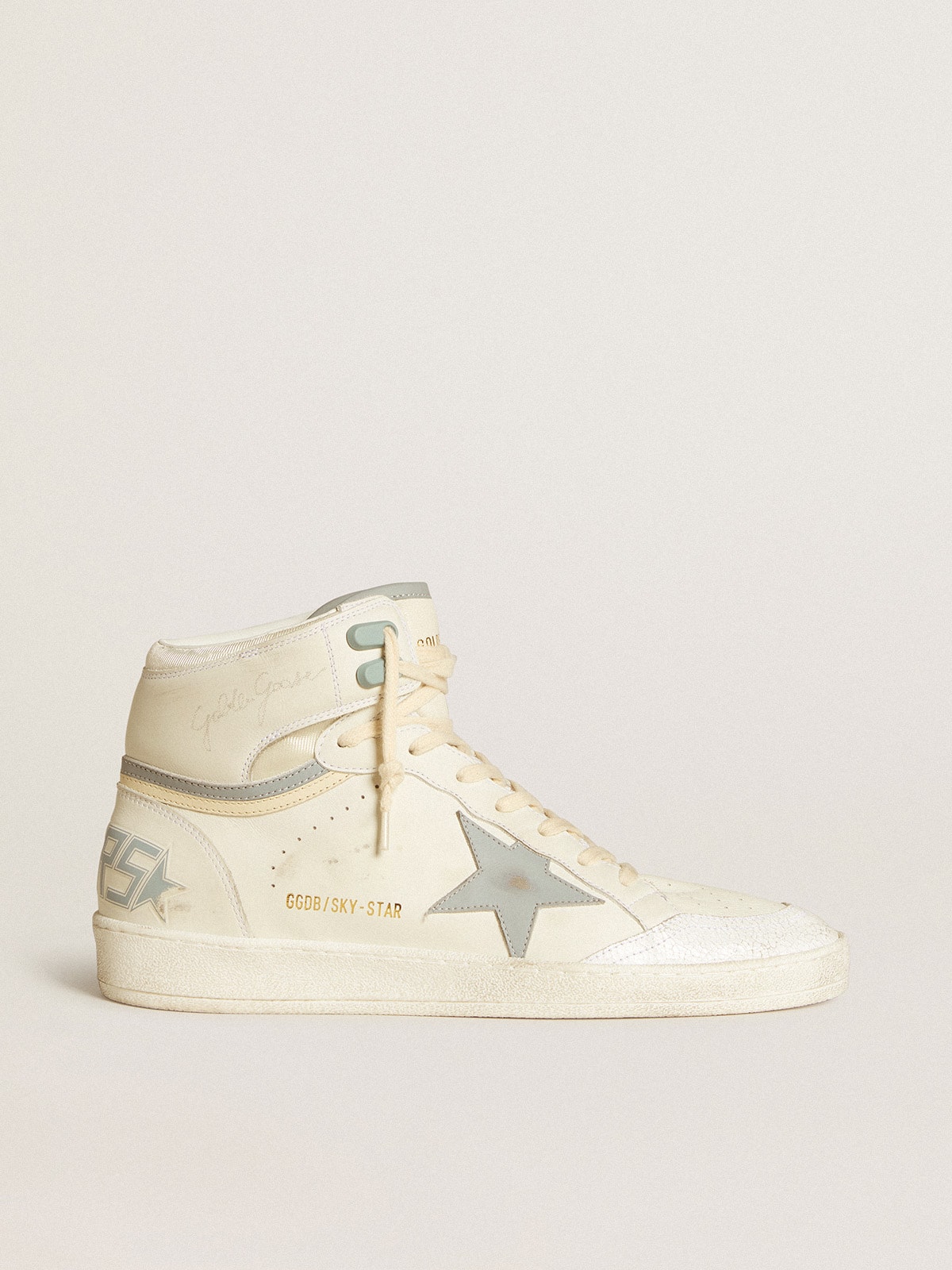 a2240f7ff073d7eddc5618853beaf97c582c1fbbd9fb78068309c7e9eda3ac4a Men's Sky-Star in leather with light blue leather star and white heel tab - Image 1