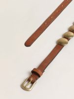Trinidad belt in aged tan-colored leather with golden maxi studs - Image 2
