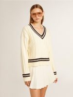 Women's cable-pattern cropped sweater with blue ribbing and crystals - Image 2