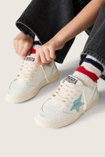 Young Ball Star in white leather with aqua-green leather star - Image 3