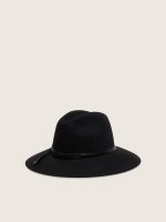 Black hat with leather strap - Image 2