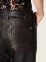 Women's pants in dark burgundy nappa with vintage finish - Image 4