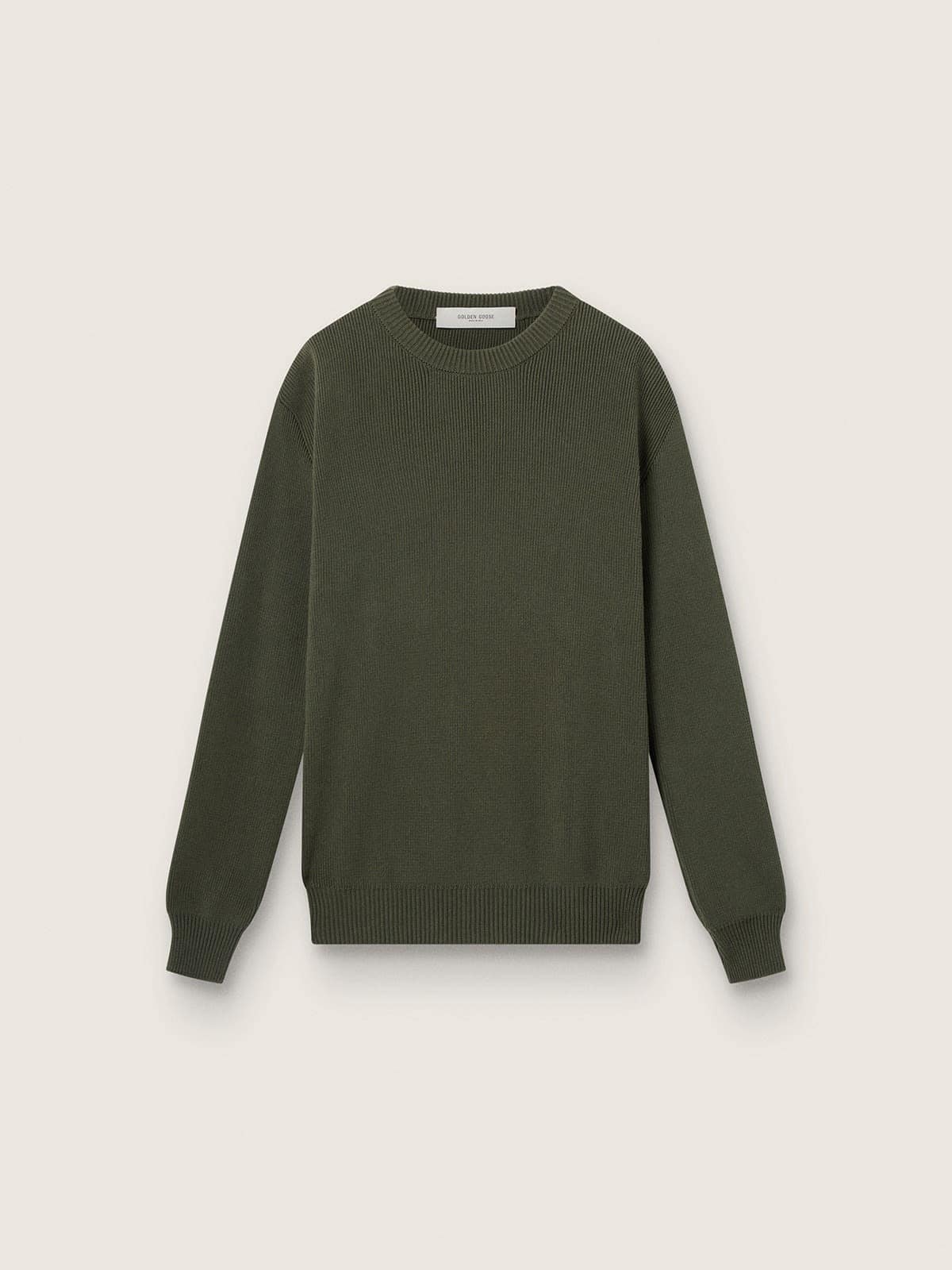 bab3c112e308f8e22050ec23611ac97ab898a4b0d46f5493886408cd4e9b3f02 Men's military green crew neck sweater with 'Golden' lettering on the back - Image 1