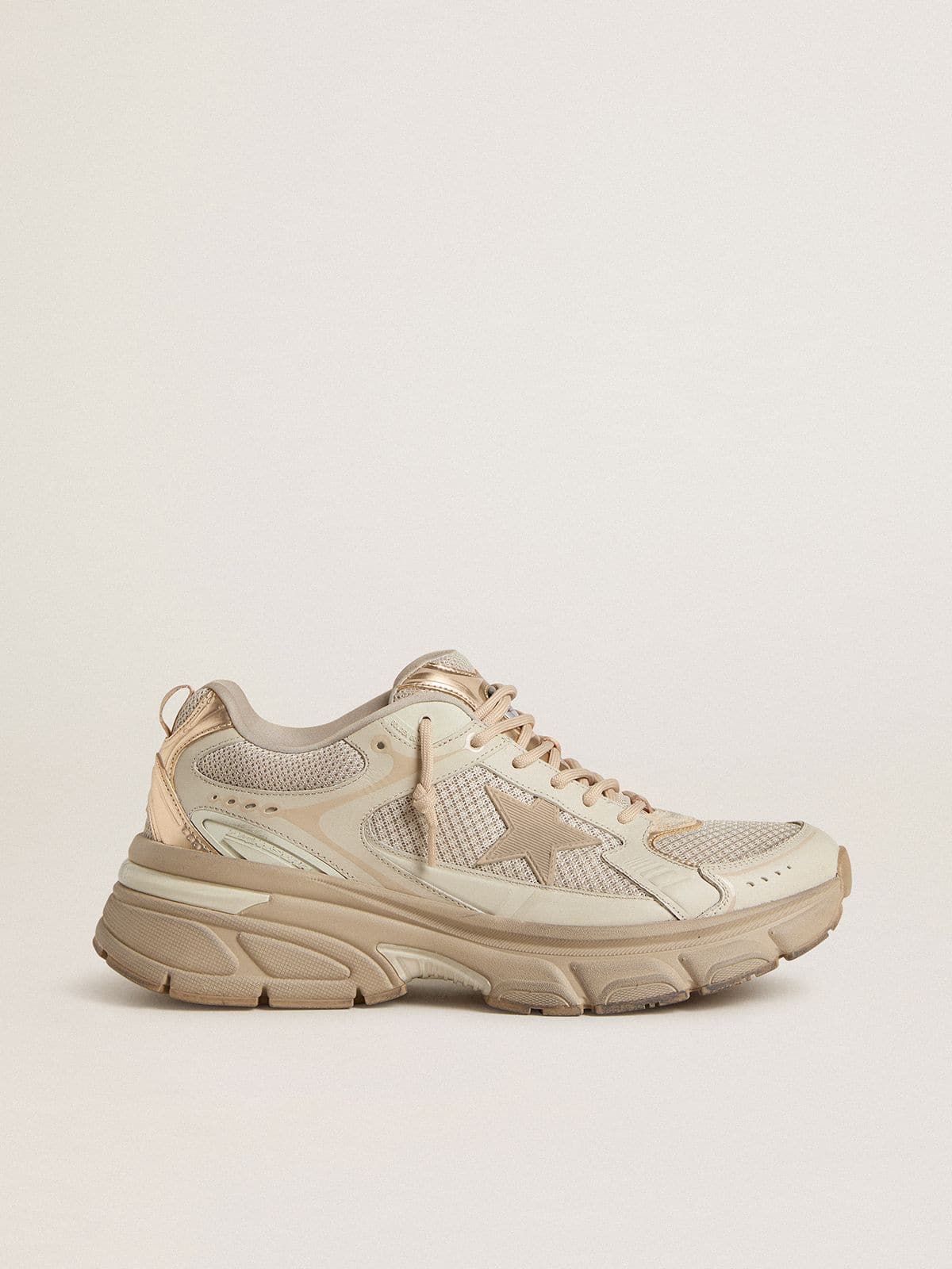 bf0465177569fc9ceaa45e0fbe923a60815e26142d6ff7a62b9e7fcfa0b241e3 Men's Lightstar in dove-gray leather and mesh with beige TPU star - Image 1