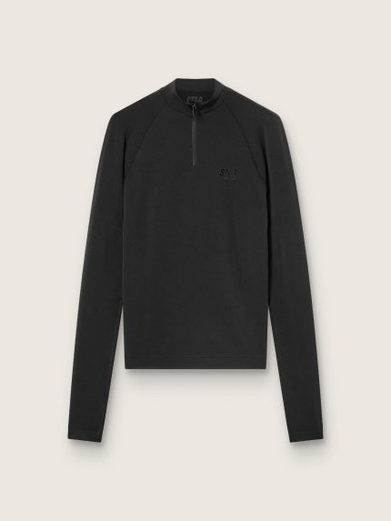 Women's black long-sleeve sports top with zip