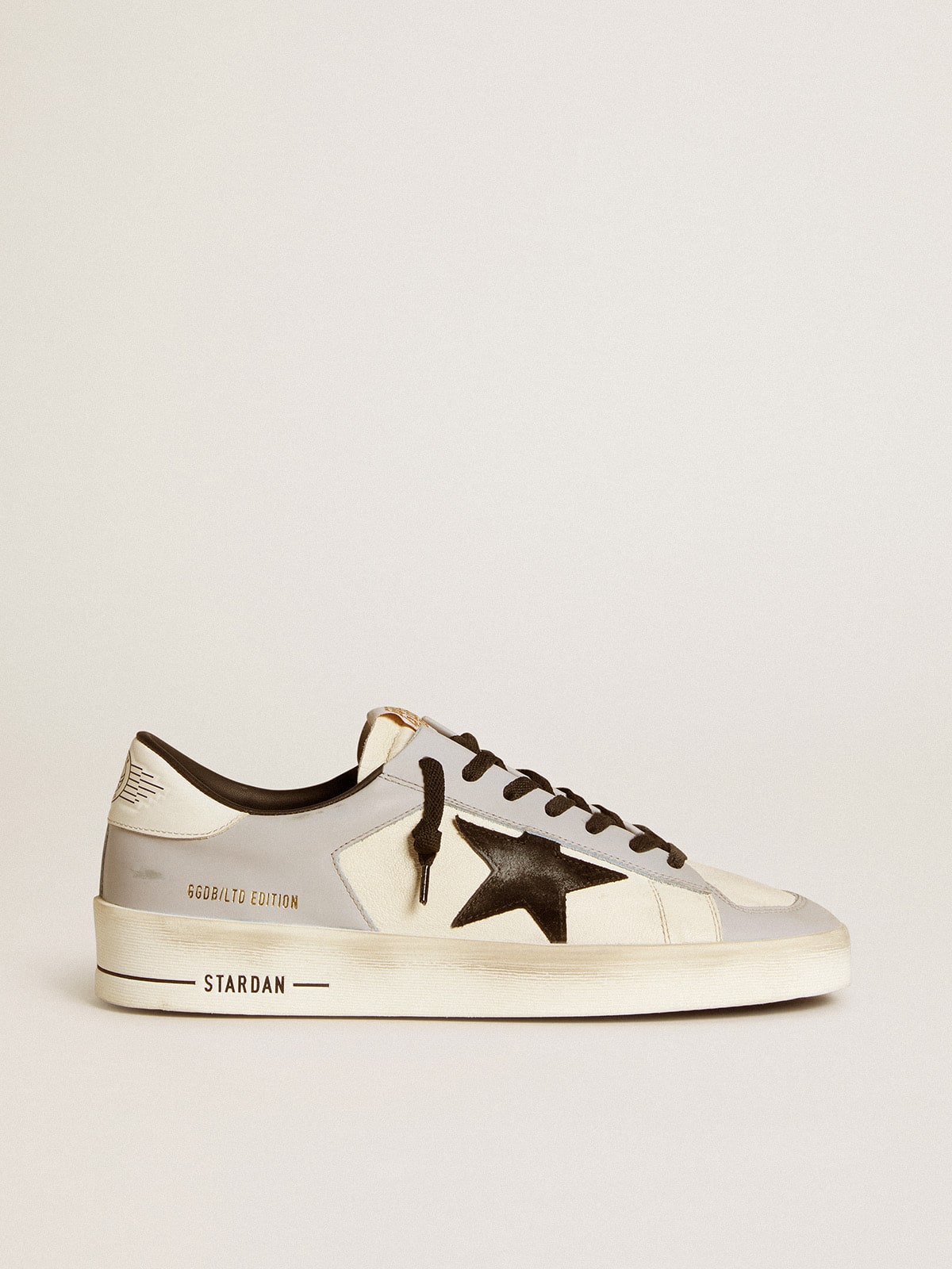 da29205ae0edcfe20e889102fea5f58ba8737d8c4bdae0104ce2668c8647b50d Men's Stardan LTD in nappa and leather with suede star and leather heel tab - Image 1