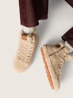 Women's Francy in beige shearling with brown leather star - Image 3