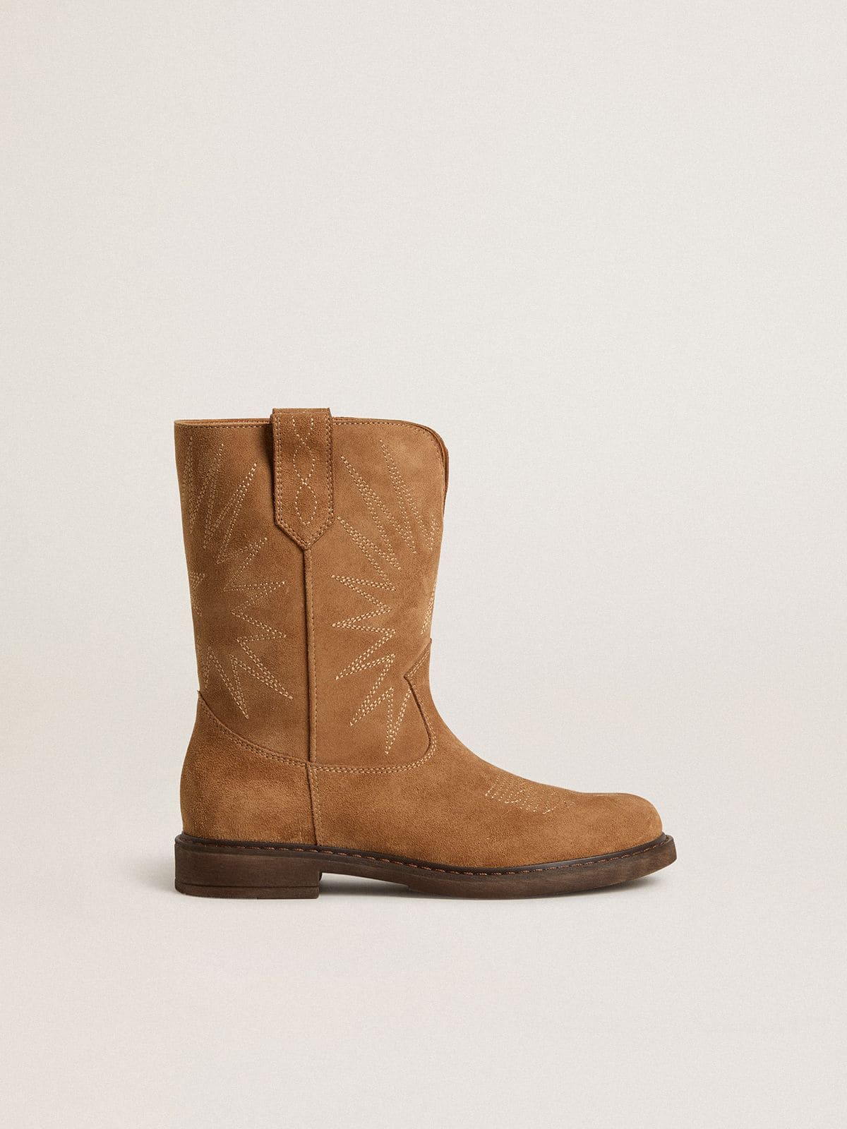 da6ef11cf54a60221c8c446557f1c64fe0f002abd16c81cf06a5cc783f83169e Wish Junior boots in camel suede with star embroidery - Image 1